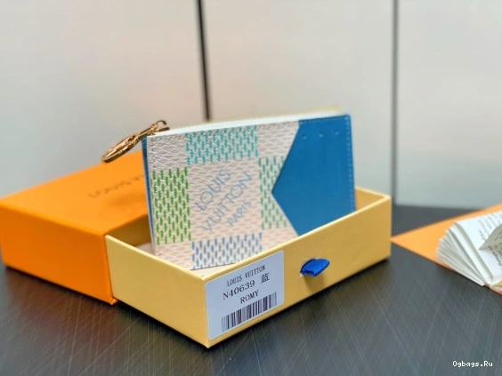 VUITTON LOUIS Holder-12*8*0.8cm Romy Card 0402